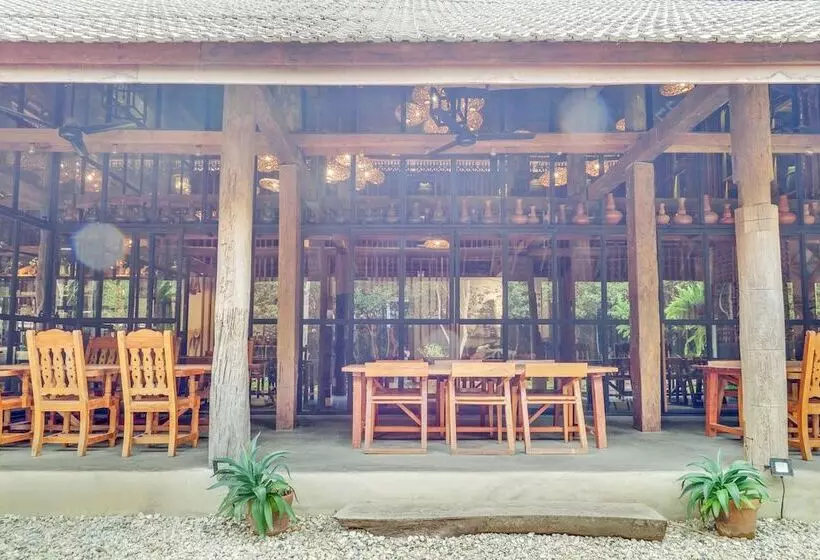 ホテル Ngeeb Bed & Breakfast