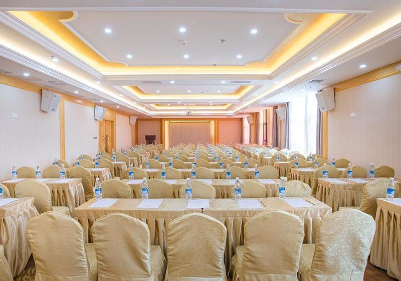 Отель Vienna Chengdu Xinfan Furniture City