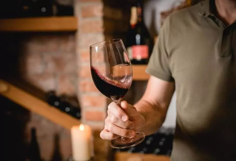 Hotelli Gasthof Rothwangl Hannes