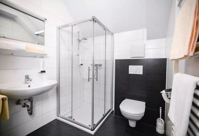 Hotelli Gasthof Rothwangl Hannes