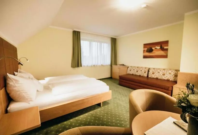 Hotelli Gasthof Rothwangl Hannes