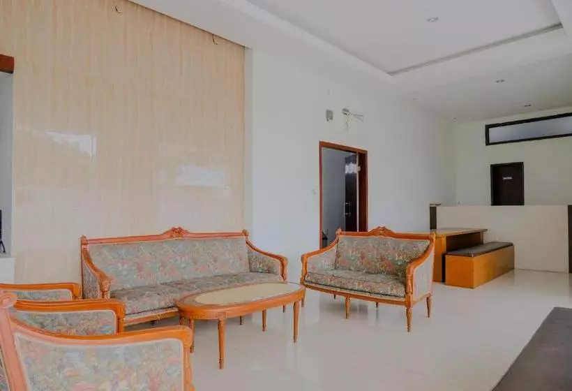 Hotel Oyo 2980 Graha Andi Putri