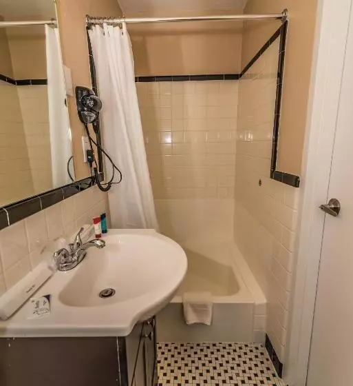 Hotelli The Minuteman Inn