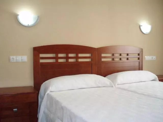 ペンション Hostal El Altozano