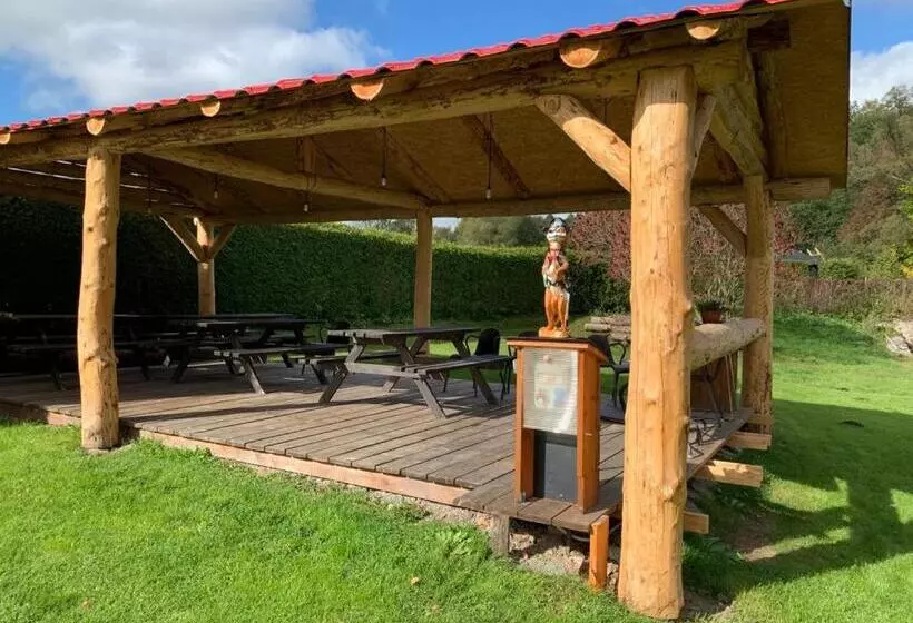 Majatalo Hospůdka U Rybníčku