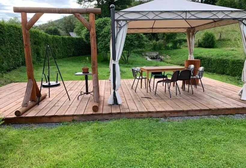 Majatalo Hospůdka U Rybníčku