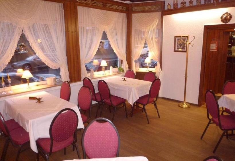 Отель Alt Lennep