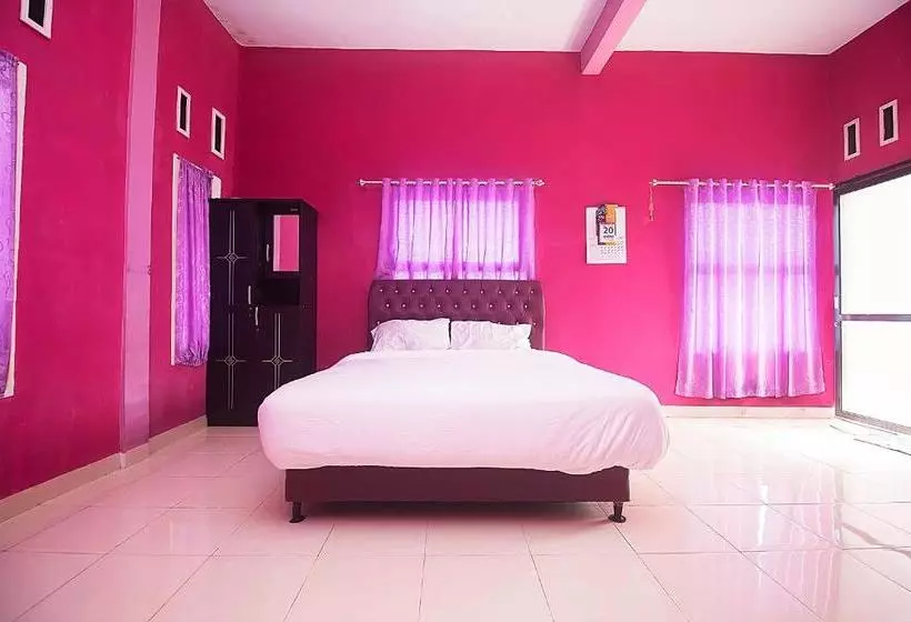 هتل Oyo 2888 Nayni Kost