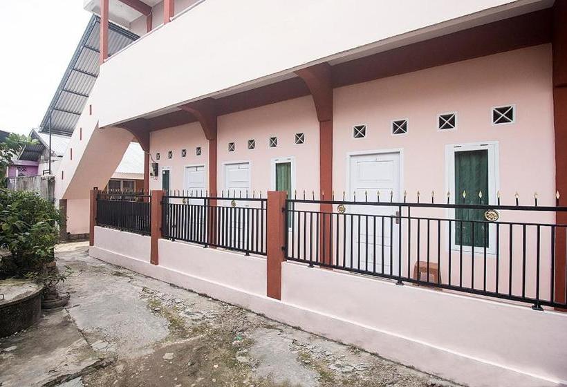 호텔 Oyo 2888 Nayni Kost