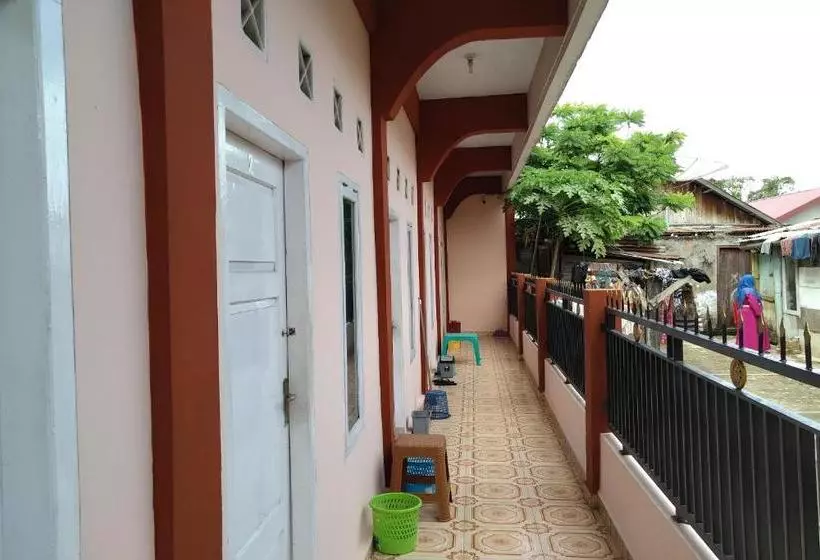 هتل Oyo 2888 Nayni Kost