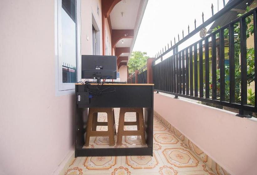 호텔 Oyo 2888 Nayni Kost