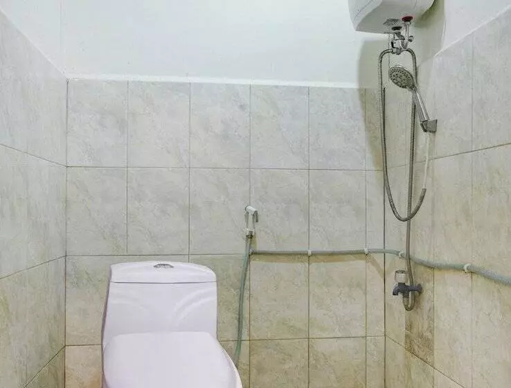 Hotelli Oyo 2972 Wisma Sartika