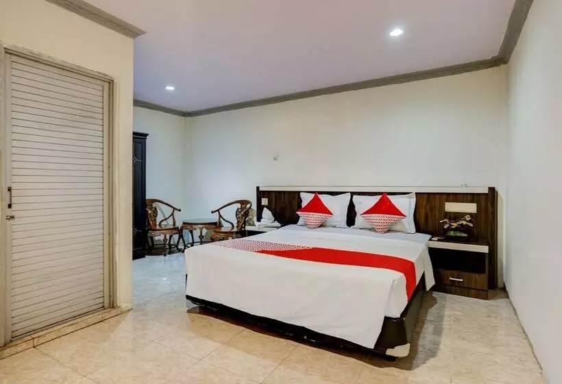 Hotelli Oyo 2972 Wisma Sartika