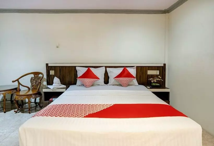 Hotelli Oyo 2972 Wisma Sartika
