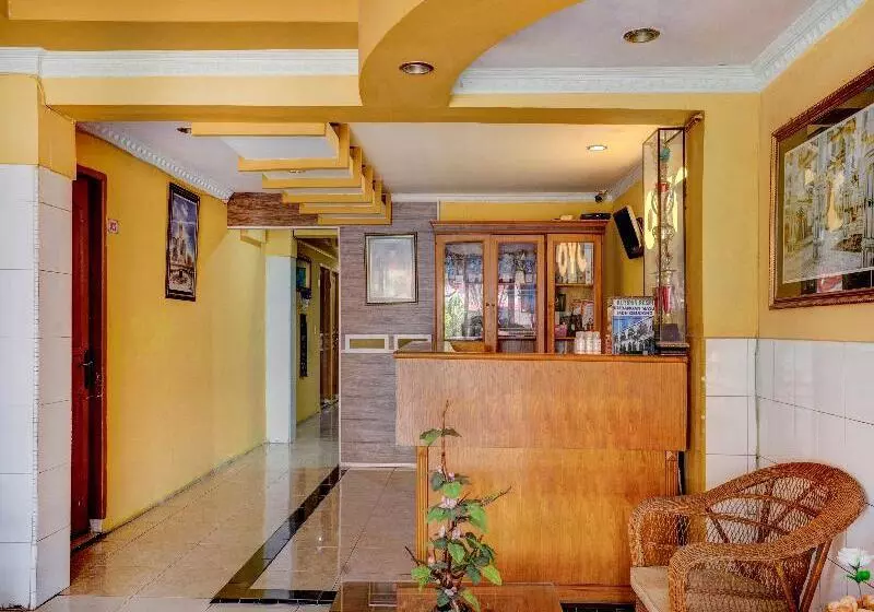Hotelli Oyo 2972 Wisma Sartika