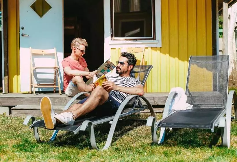 Skrea Vandrarhem  Hostel