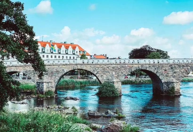 Skrea Vandrarhem  Hostel