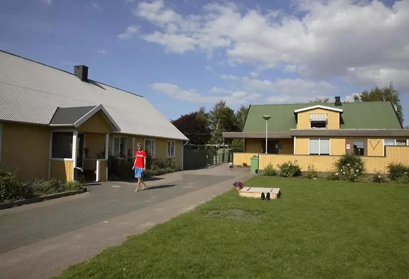 Skrea Vandrarhem  Hostel