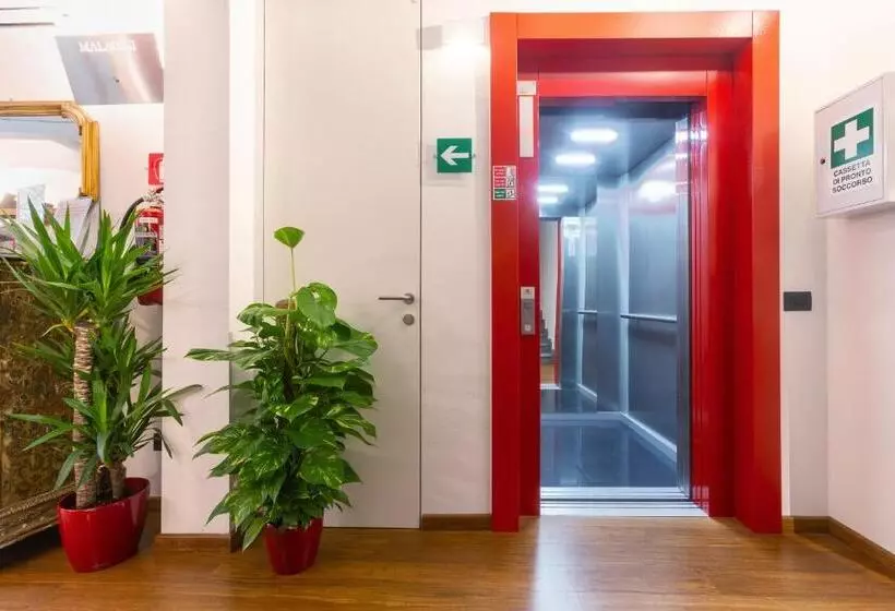 تختخواب و صبحانه Malagigi Guest House