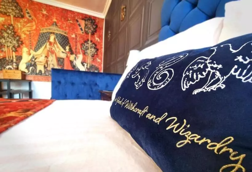 ベッドアンドブレックファースト Ricky Road Guest House   Wizard Studio Room Available To Book Now