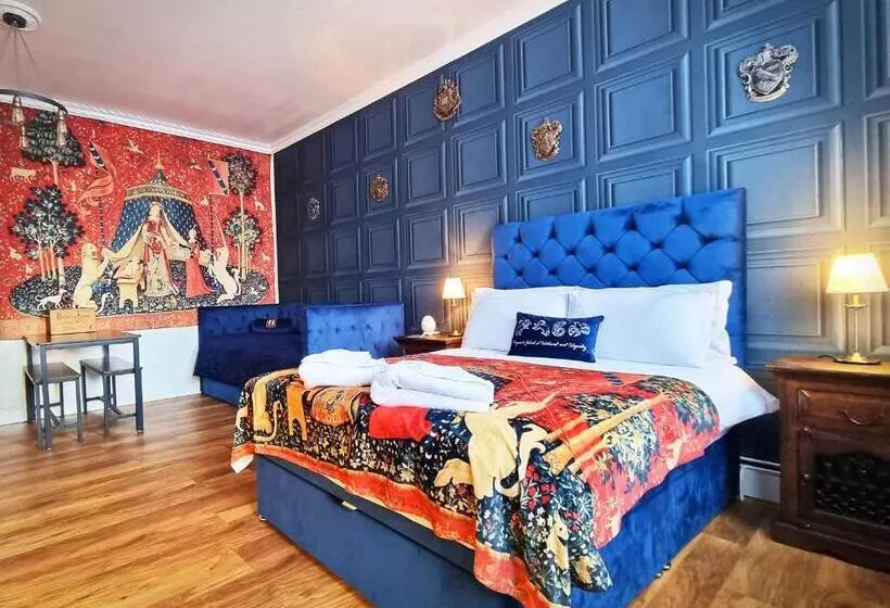 ベッドアンドブレックファースト Ricky Road Guest House   Wizard Studio Room Available To Book Now