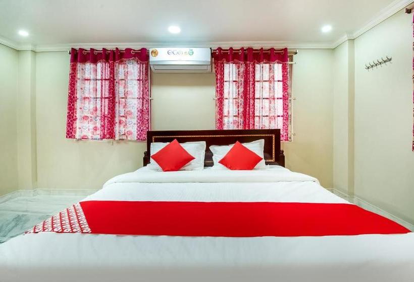 호텔 Oyo 69478 Pudota Grand