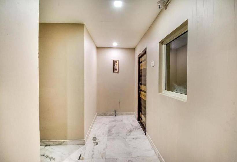 호텔 Oyo 69478 Pudota Grand