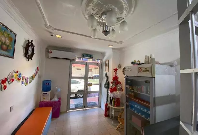 Spot On 89863 Hotel Fah Fah