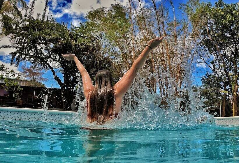 Isla Encantada Hostel