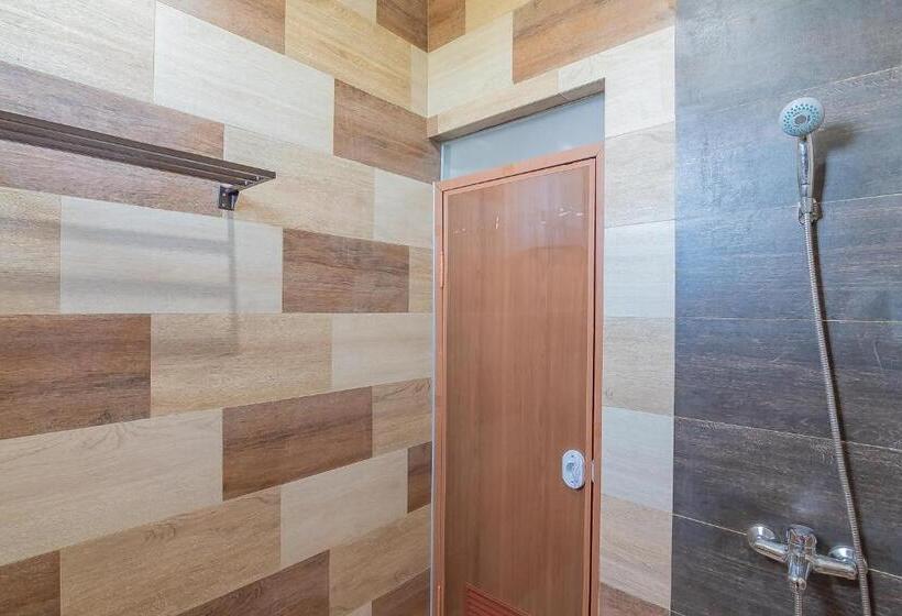 ペンション Reddoorz Plus Near Taman Budaya Samarinda