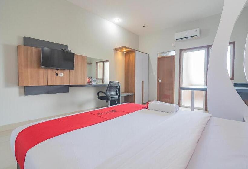 ペンション Reddoorz Plus Near Taman Budaya Samarinda