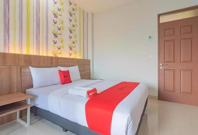 ペンション Reddoorz Plus Near Taman Budaya Samarinda
