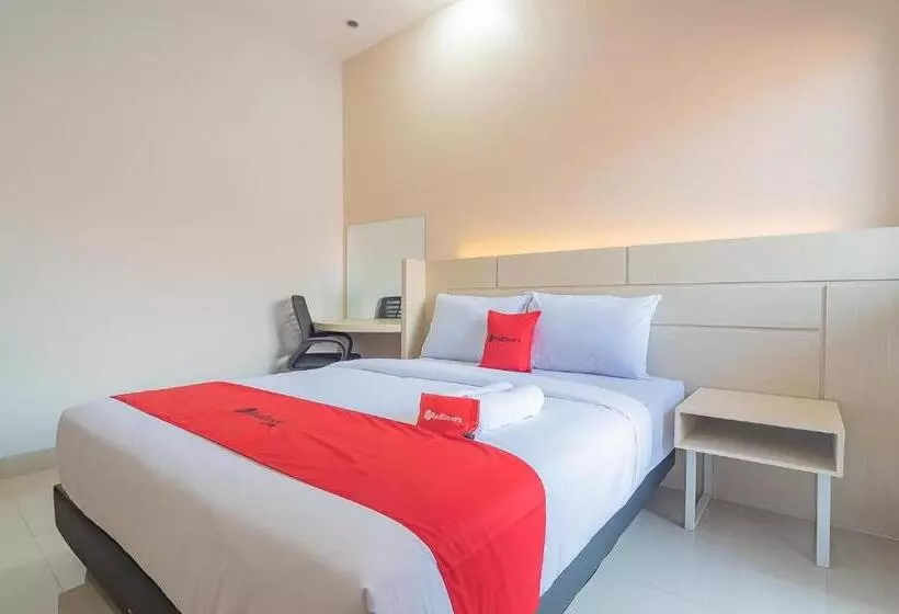 ペンション Reddoorz Plus Near Taman Budaya Samarinda