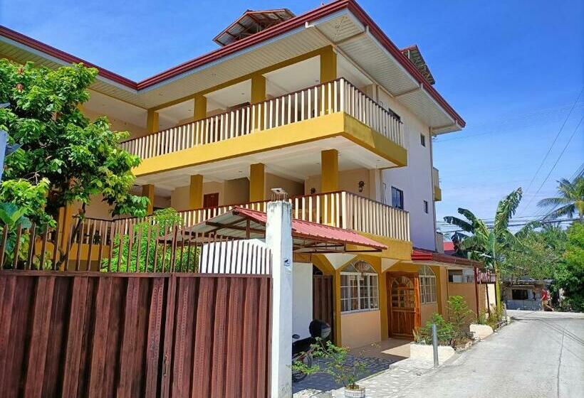 בית מלון כפרי Speed 8 Inn Moalboal