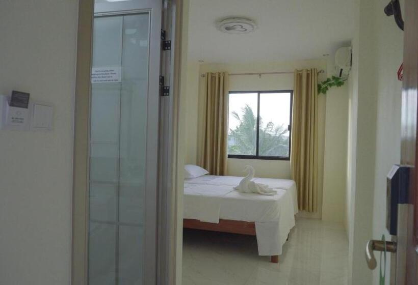 בית מלון כפרי Speed 8 Inn Moalboal