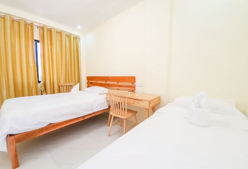 בית מלון כפרי Speed 8 Inn Moalboal