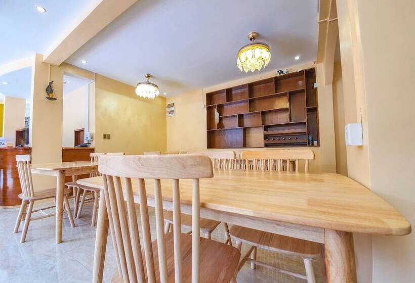 בית מלון כפרי Speed 8 Inn Moalboal