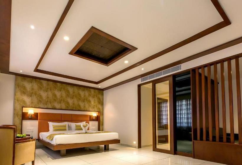 ホテル The Fern Residency Vijayapura