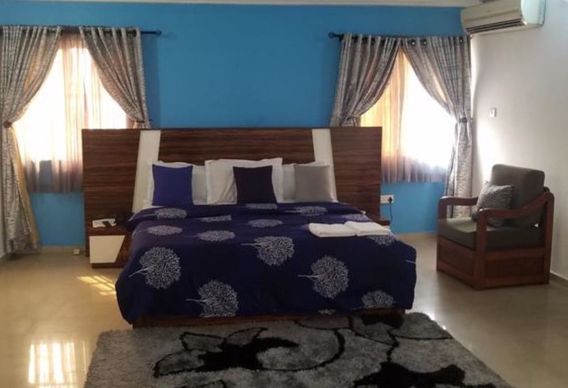 پانسیون Joanne's Court