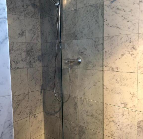 پانسیون Zur Ludwigsbahn