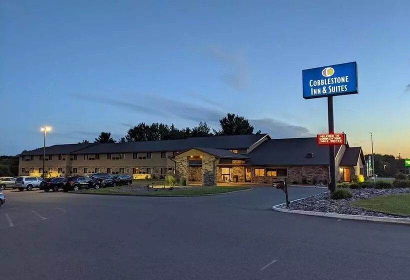 ホテル Cobblestone Inn & Suites Merrill