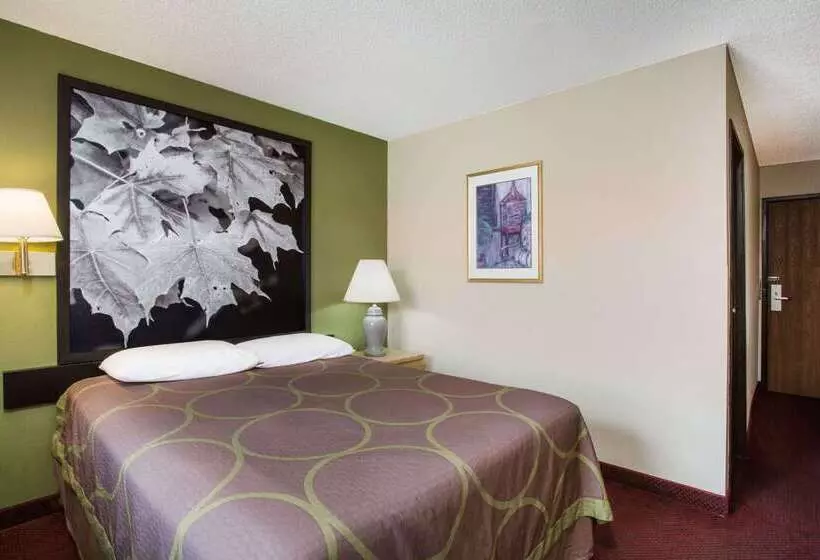 هتل Super 8 By Wyndham Salem Va