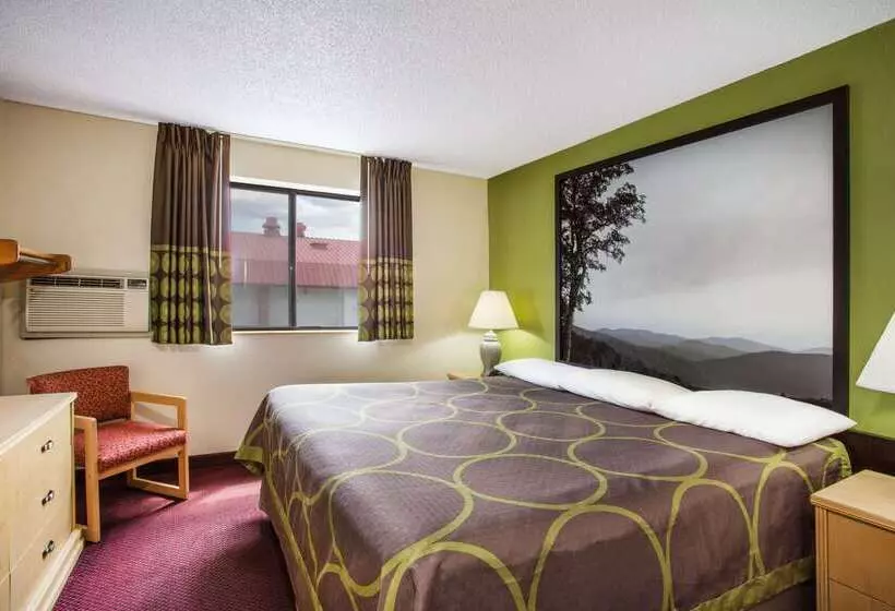 هتل Super 8 By Wyndham Salem Va