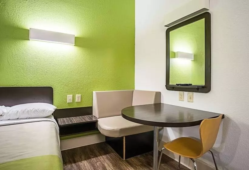 Motel 6 Manchester Tn