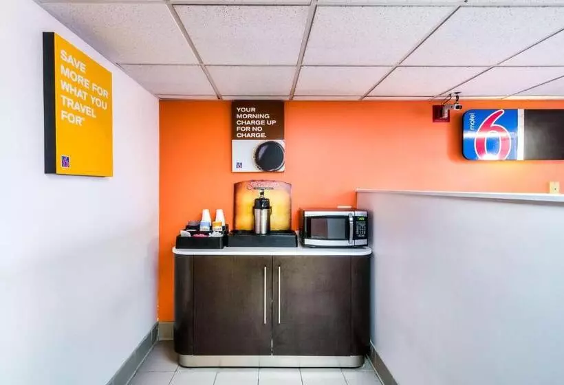 Motel 6 Lansing, Il  Chicago South