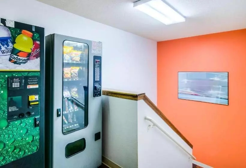 Motel 6 Lansing, Il  Chicago South