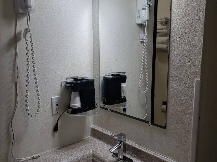 모텔 Americas Best Value Inn & Suites Harrisonville