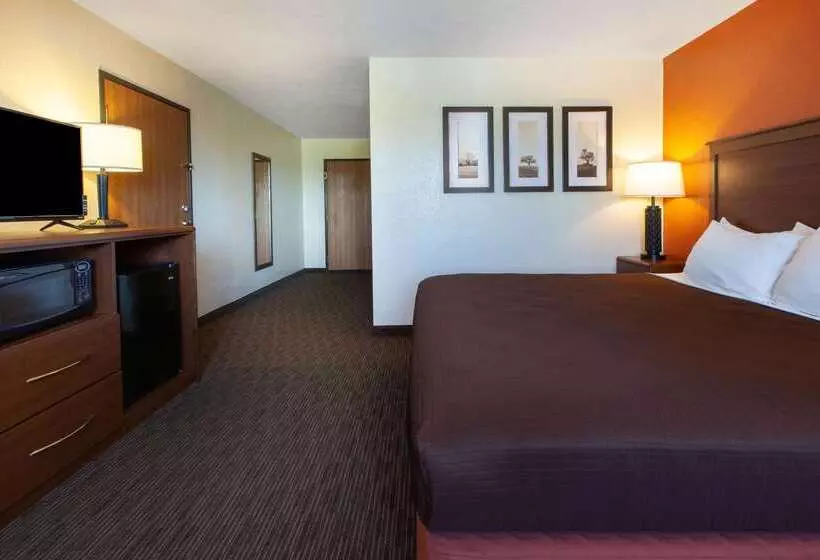 فندق على الطريق Americinn By Wyndham Petoskey