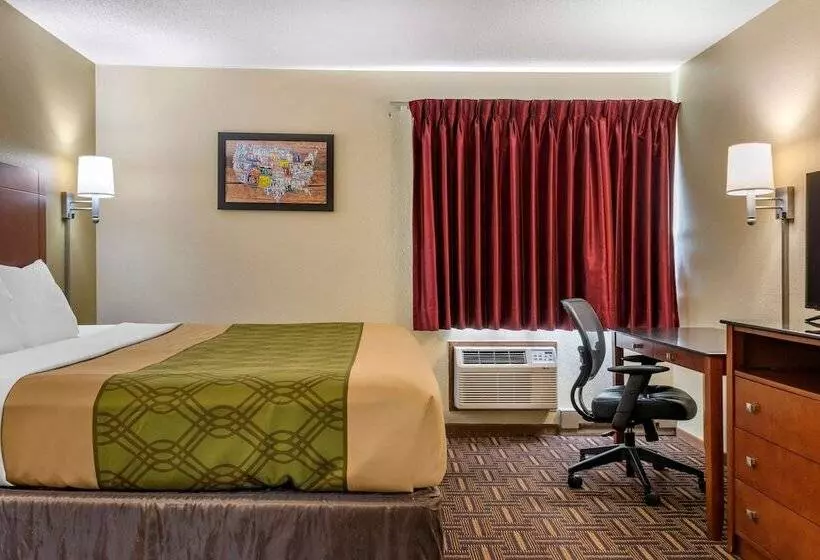 Мотель Coratel Inn & Suites By Jasper River Falls