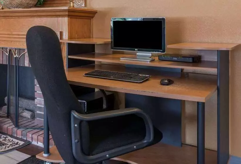 汽车旅馆  Super 8 By Wyndham Front Royal